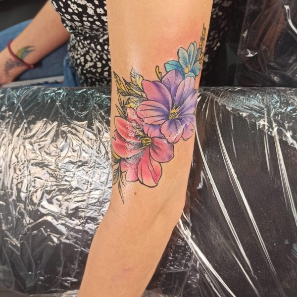 land-of-tales-tattoo-heg-takarás